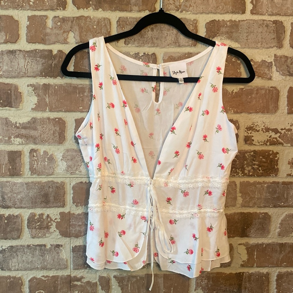 Coquette White with Pink Floral Top, Size L - Picture 5 of 17